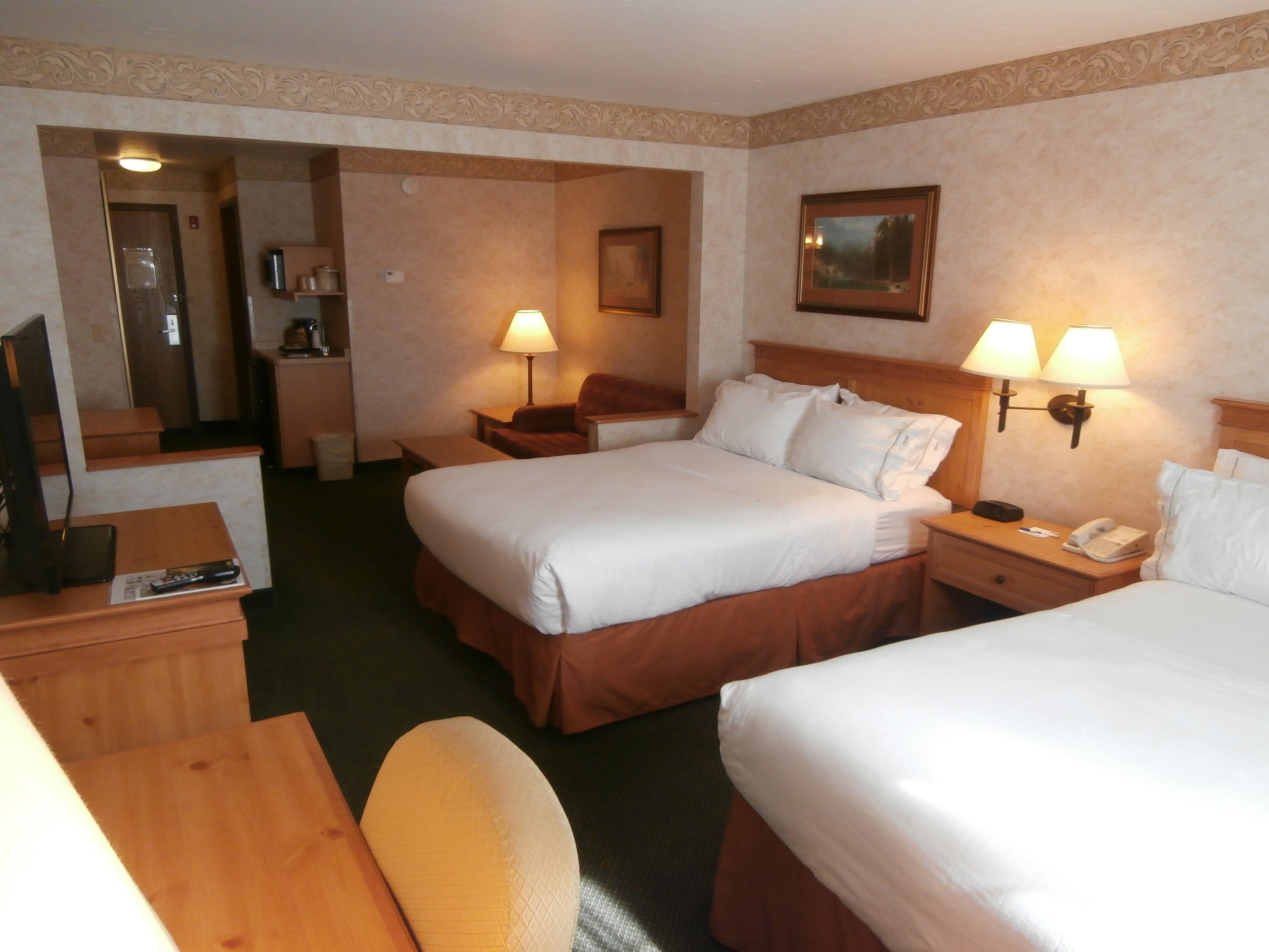 Holiday Inn Express Hotel & Suites Raton By Ihg Exterior photo