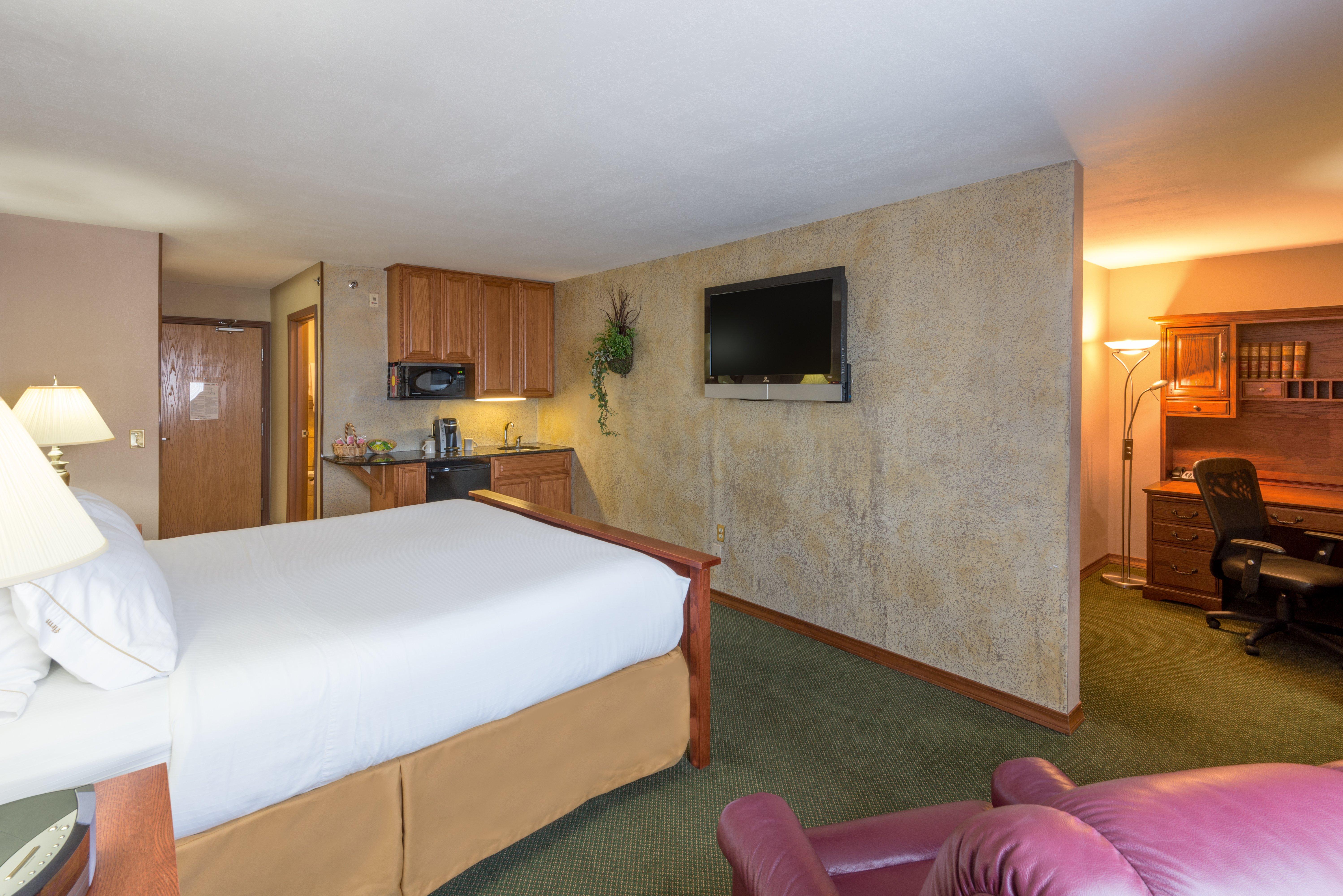 Holiday Inn Express Hotel & Suites Raton By Ihg Exterior photo